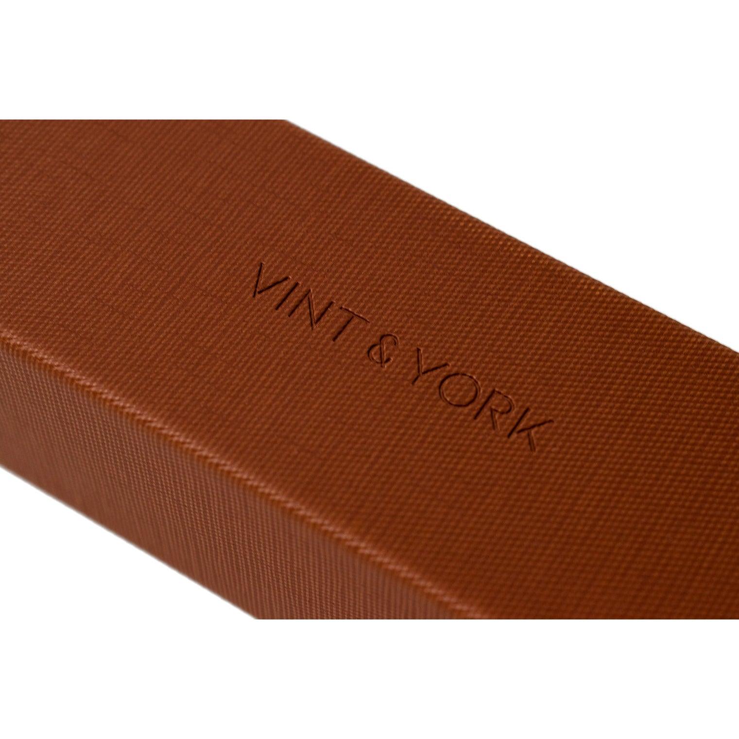 PREMIUM EYEWEAR CASE IN BROWN from Vint & York